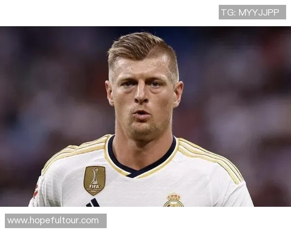 克罗斯领衔德国足球新篇章展望未来赛季的挑战与机遇 克罗斯领衔德国足球新篇章展望未来赛季的挑战与机遇