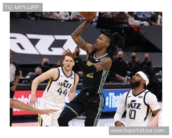 多诺万米切尔带领球队冲击季后赛展现超凡实力与领导魅力 多诺万米切尔带领球队冲击季后赛展现超凡实力与领导魅力