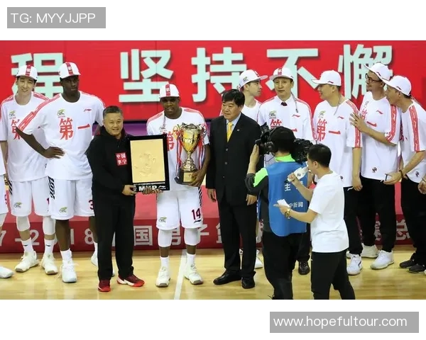 哈德森的传奇之路探索他在篮球历史上的影响与成就